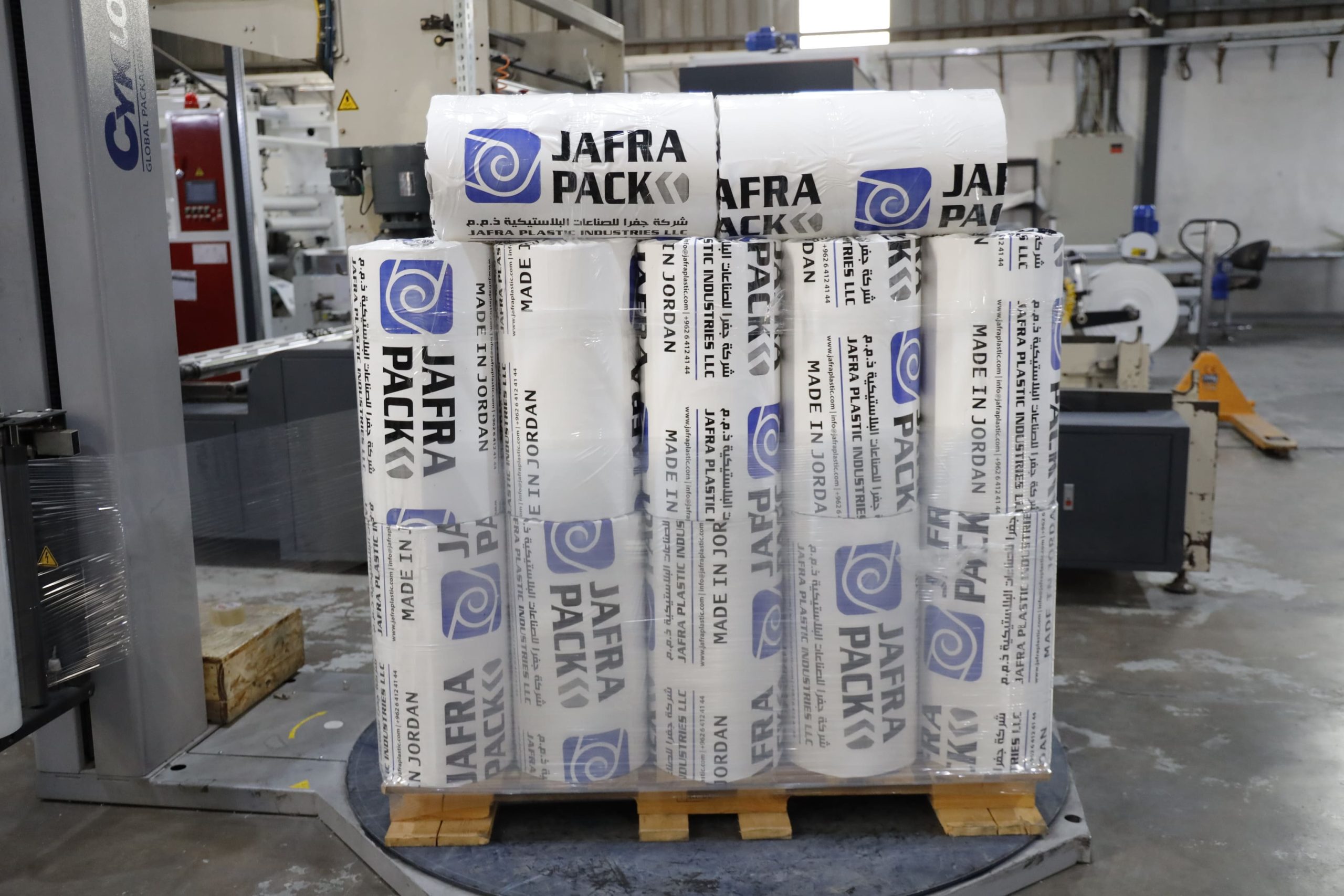 A Scoop into Stretch and Shrink Hoods: Protecting Palletized Loads the Smart Way | Jafra Pac Stretch and Shrink Hoods