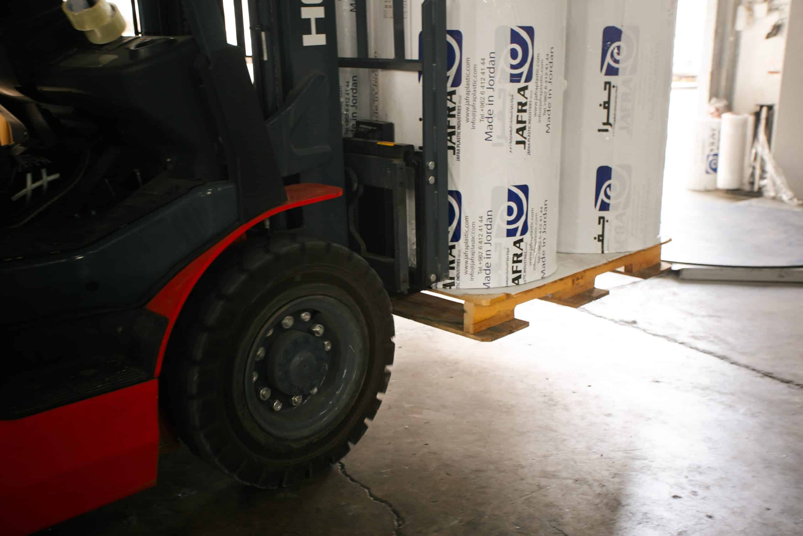 PE Lamination Film: Driving Performance, Protection, and Sustainability in Flexible Packaging | Jafra Pac MNG09995 scaled | Jafra Pack